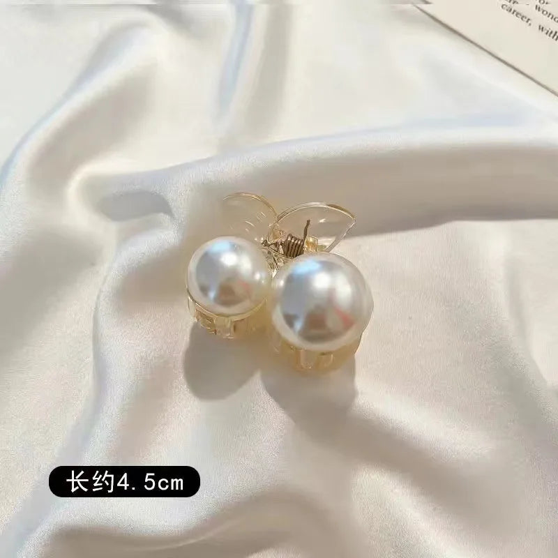 Simulated Pearl Hair Claws