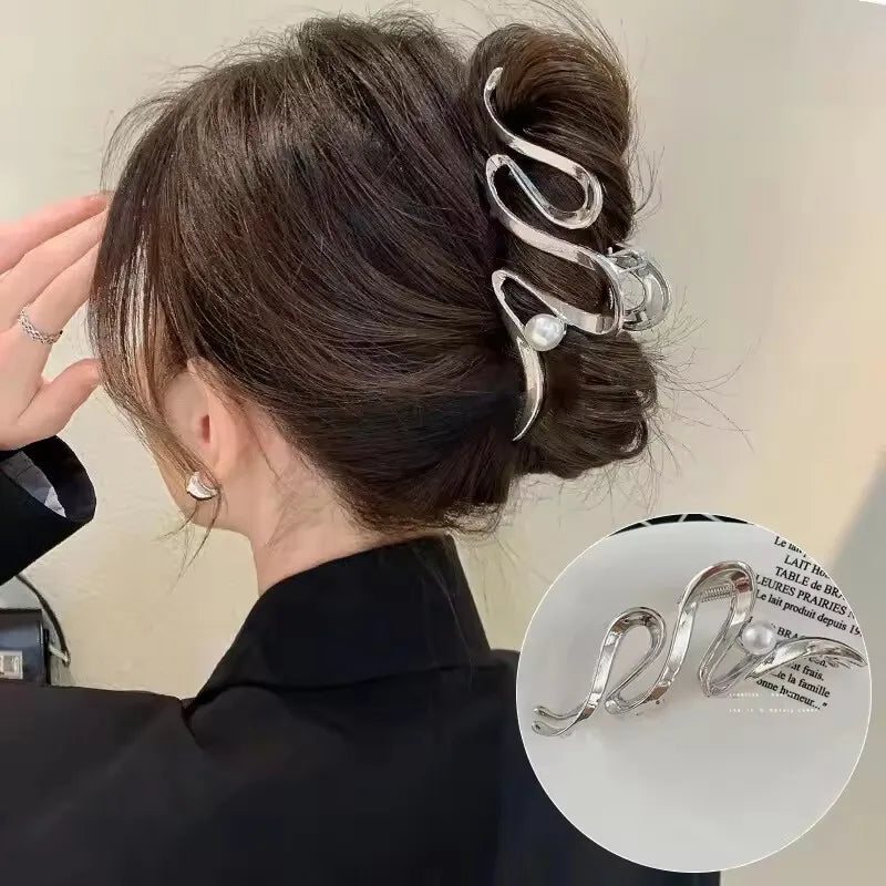 Mademoiselle Barrettes – Metal Edition