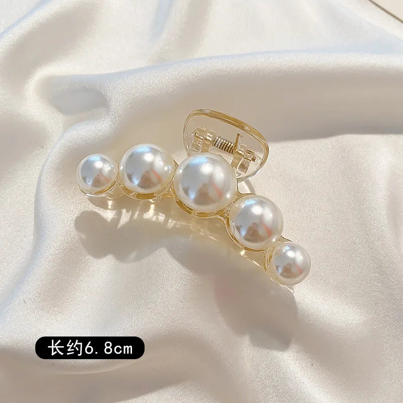 Simulated Pearl Hair Claws