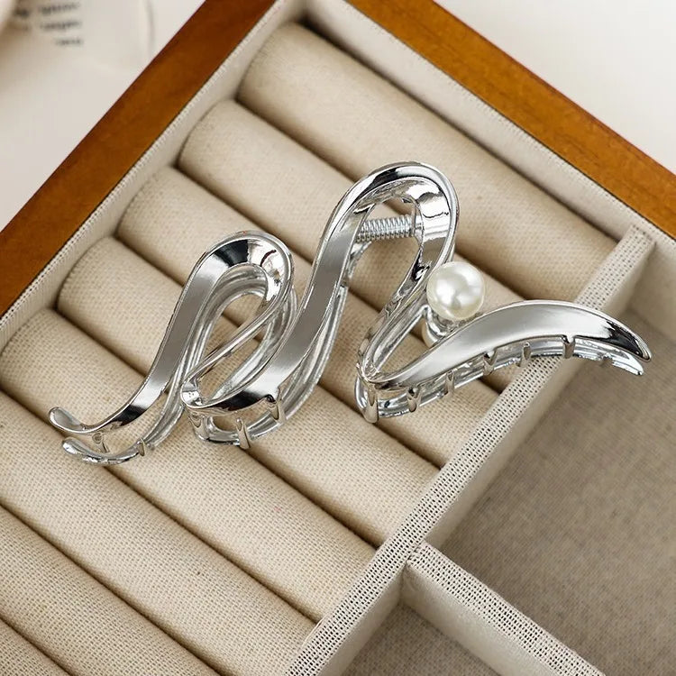 Mademoiselle Barrettes – Metal Edition