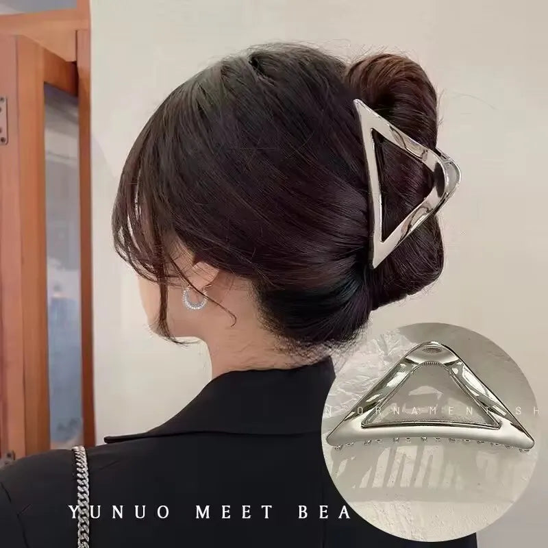 Mademoiselle Barrettes – Metal Edition