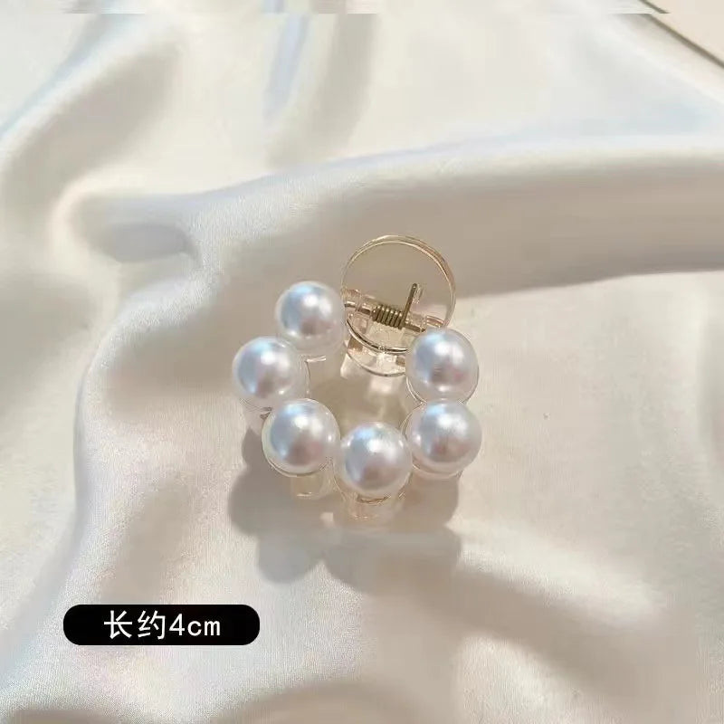 Simulated Pearl Hair Claws