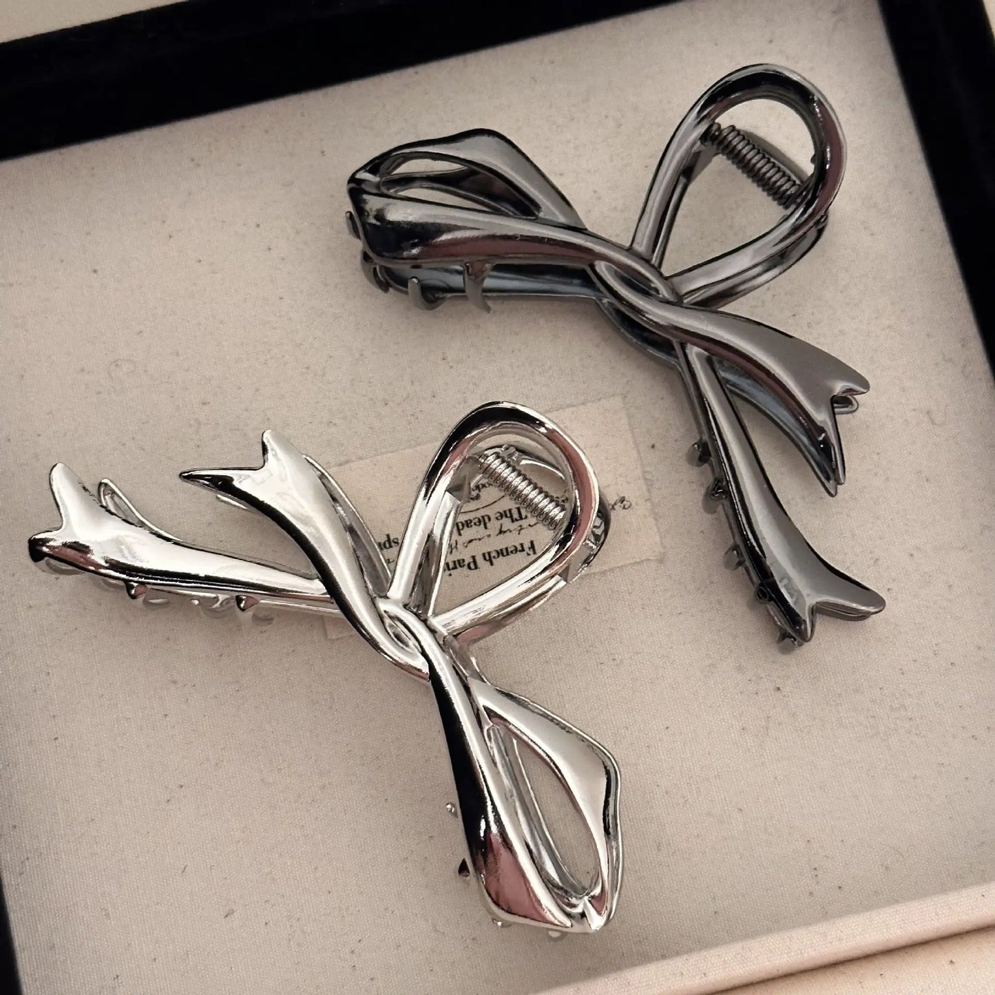 Mademoiselle Barrettes – Metal Edition