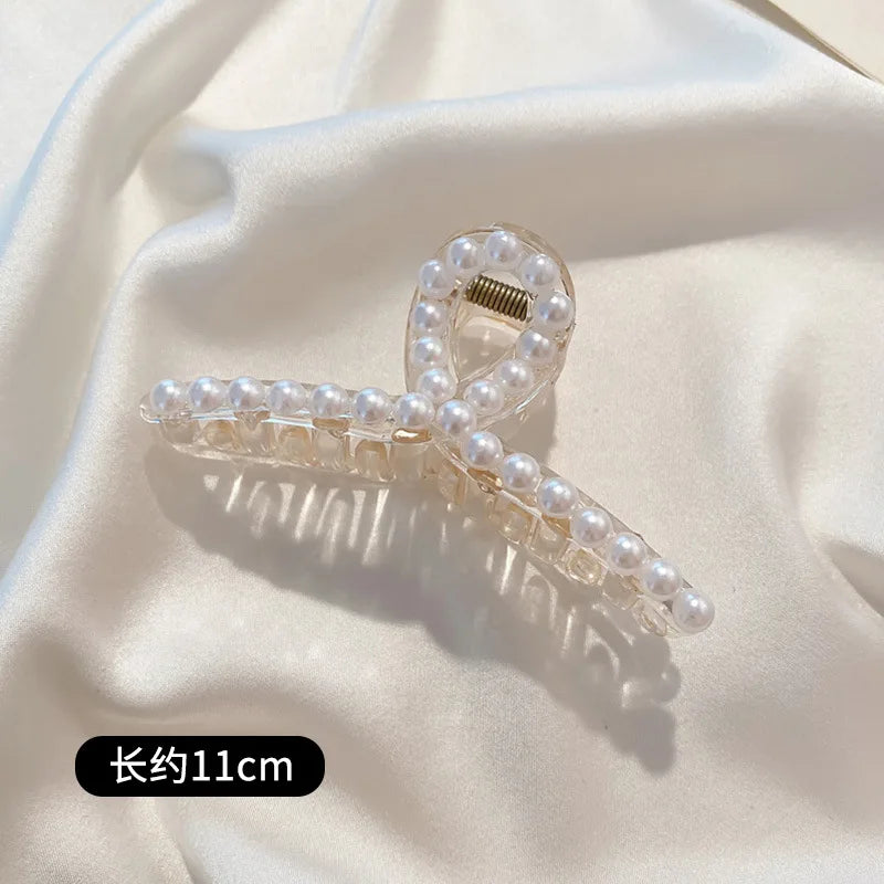 Simulated Pearl Hair Claws